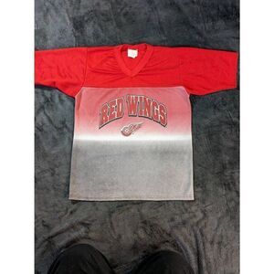 Vintage Detroit Redwings Team Glasgow official NHL Activewear jersey. Size M